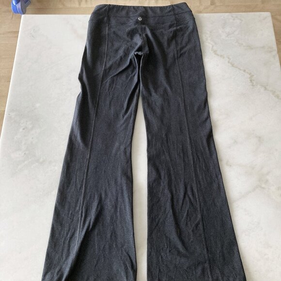Lululemon Groove Pant (charcoal / dark grey) yoga pants, Luon, flared leg - Picture 2 of 6